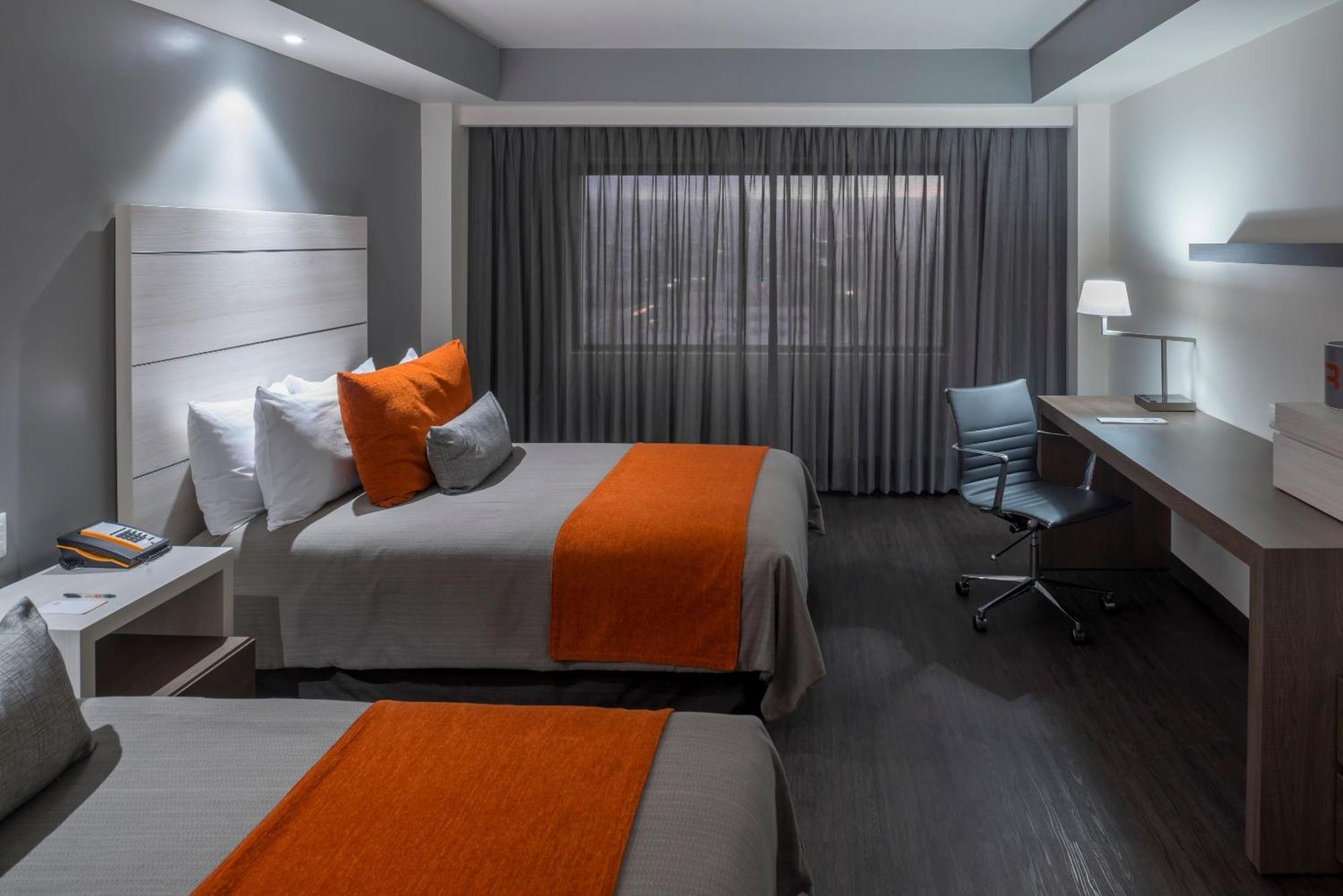 Real Inn Tijuana By Camino Real Hoteles Exterior foto A room at the hotel